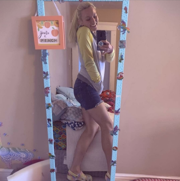 Grey and yellow hoodie size small - Picture 4 of 4